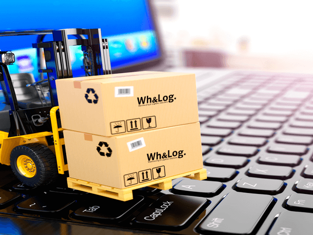 Montacargas con cajas para servicio de logistica